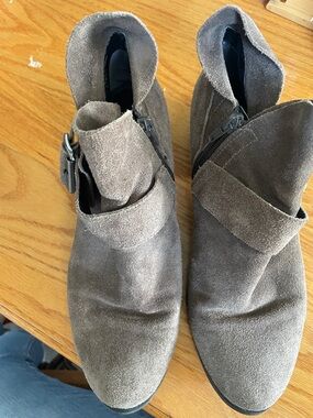 Franco Sarto Gray Suede Ankle Boots - Strap & Side Zip size 8.5